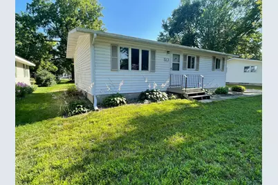 513 8th Avenue NW, Waseca, MN 56093 - Photo 2