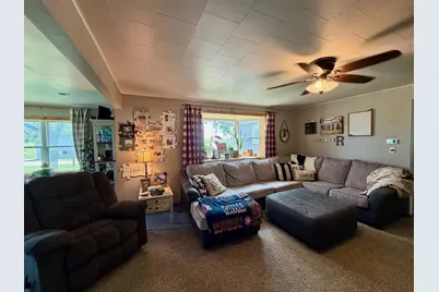 319 & 311 60th Avenue, Pipestone, MN 56164 - Photo 16