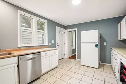 2644 Dupont Avenue S, Minneapolis, MN 55408 - Photo 14
