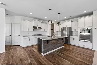 15637 Eddy Creek Way, Apple Valley, MN 55124 - Photo 8