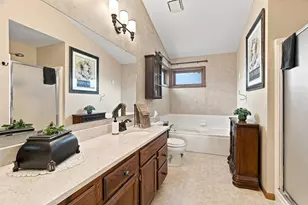 9278 Jergen Ave S, Cottage Grove, MN 55016 - Photo 32