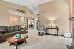 9278 Jergen Ave S, Cottage Grove, MN 55016 - Photo 12