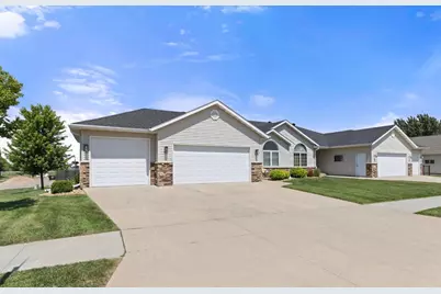 3410 Village Green Drive, Moorhead, MN 56560 - Photo 4