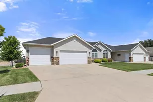 3410 Village Green Dr, Moorhead, MN 56560 - Photo 4