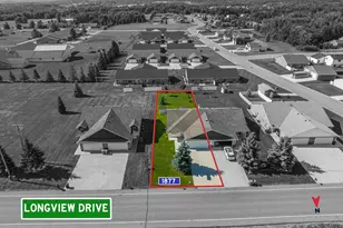 1877 Longview Dr, Detroit Lakes, MN 56501 - Photo 2