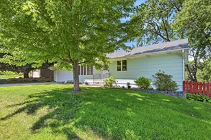 1534 17th St NW, New Brighton, MN 55112 - Photo 6