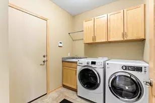 7439 Shadyview Ln N, Maple Grove, MN 55311 - Photo 22