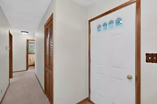 302 Garden Rd, Albert Lea, MN 56007 - Photo 4