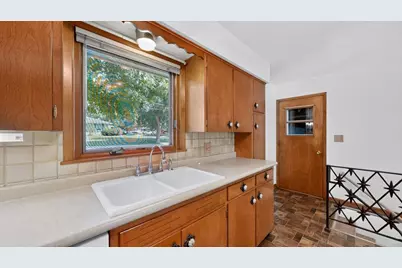 302 Garden Road, Albert Lea, MN 56007 - Photo 14