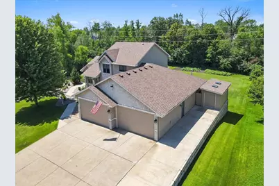 15870 Fenway Avenue N, Hugo, MN 55038 - Photo 4