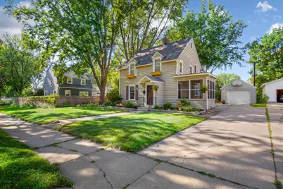 512 Agnes Street, Owatonna, MN 55060 - Photo 2
