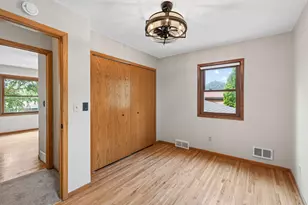 4532 Normandale Highlands Dr, Bloomington, MN 55437 - Photo 44