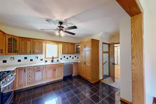 417 High St, Albert Lea, MN 56007 - Photo 8