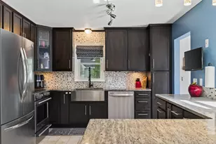 1805 42nd Ave NE, Columbia Heights, MN 55421 - Photo 10