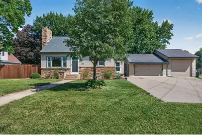 1805 42nd Avenue NE, Columbia Heights, MN 55421 - Photo 4