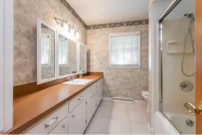 1024 Holden Place, Fairmont, MN 56031 - Photo 16