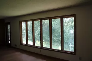 9149 Meadowview Rd, Bloomington, MN 55425 - Photo 16