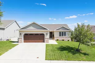 209 Luella Pl NE, Stewartville, MN 55976 - Photo 2