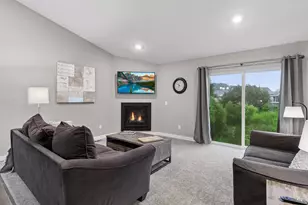 20566 Glade Ave, Lakeville, MN 55044 - Photo 4
