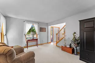 8010 Spruce Trail, Eden Prairie, MN 55347 - Photo 4