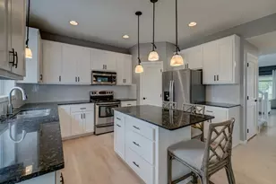 3412 Walden Dr, Woodbury, MN 55129 - Photo 2