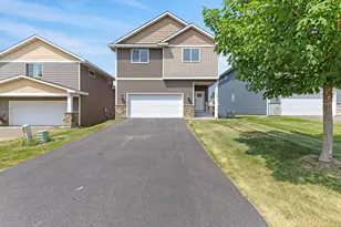10730 Knollwood Ln, Woodbury, MN 55129 - Photo 1