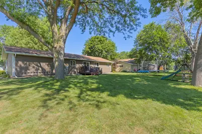 901 Columbine Drive, Marshall, MN 56258 - Photo 4