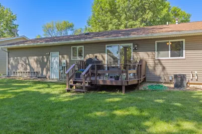 901 Columbine Drive, Marshall, MN 56258 - Photo 6