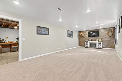 901 Columbine Drive, Marshall, MN 56258 - Photo 30