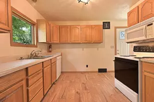 309 S Pokegama Ave, Grand Rapids, MN 55744 - Photo 8