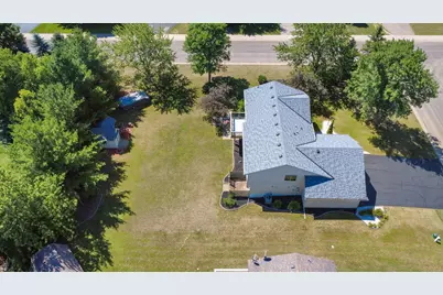 402 12th Avenue NW, Isanti, MN 55040 - Photo 4
