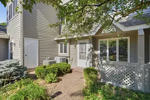 7807 W 110th St, Bloomington, MN 55438 - Photo 2