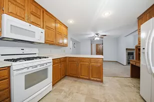 7807 W 110th St, Bloomington, MN 55438 - Photo 16