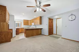 7807 W 110th St, Bloomington, MN 55438 - Photo 8