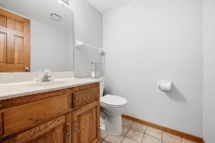 7807 W 110th St, Bloomington, MN 55438 - Photo 10