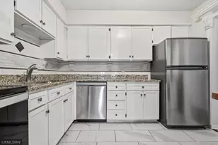 7211 W Franklin Ave, Saint Louis Park, MN 55426 - Photo 4