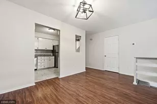 7211 W Franklin Ave, Saint Louis Park, MN 55426 - Photo 6