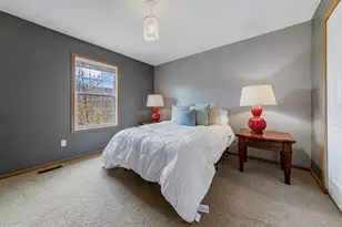 1724 Riverside Dr, Shakopee, MN 55379 - Photo 28