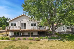 92254 E Frontage Rd, Sturgeon Lake, MN 55783 - Photo 4