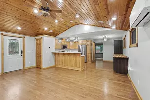 4858 Carolyn Ln, White Bear Lake, MN 55110 - Photo 6