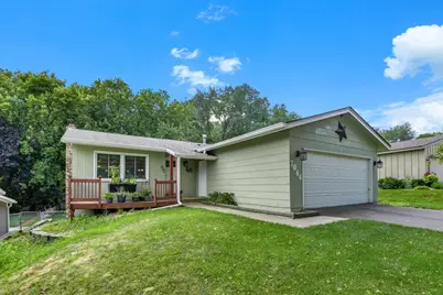 7064 Springhill Circle, Eden Prairie, MN 55346 - Photo 2