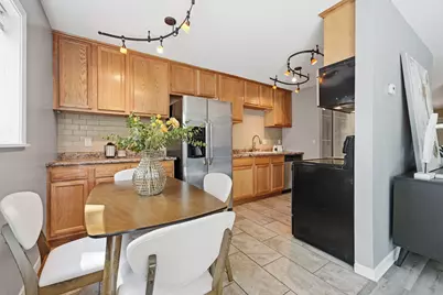 1762 McKnight Road N #17, Maplewood, MN 55109 - Photo 8