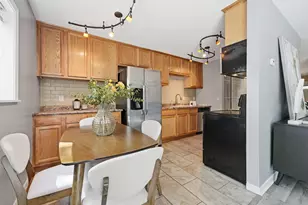 1762 McKnight Rd N, Maplewood, MN 55109 - Photo 8