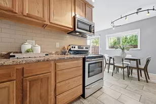 1762 McKnight Rd N, Maplewood, MN 55109 - Photo 14