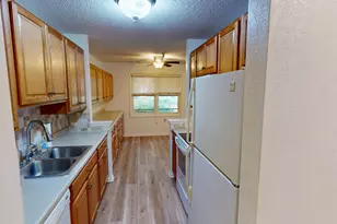 909 Luther Pl, Albert Lea, MN 56007 - Photo 8