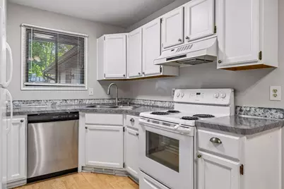 13316 Zenith Lane, Eden Prairie, MN 55346 - Photo 12