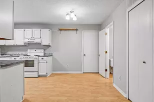 13316 Zenith Ln, Eden Prairie, MN 55346 - Photo 10