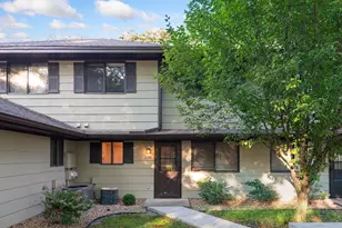 13316 Zenith Ln, Eden Prairie, MN 55346 - Photo 2