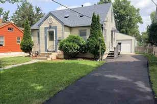 1018 4th Ave SE, Rochester, MN 55904 - Photo 1