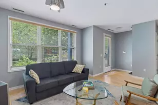 209 8th Street E, Saint Paul, MN 55101 - Photo 2